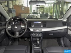 2015款 1.6L 手动 时尚版