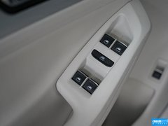 2015款 230TSI DSG 舒适型