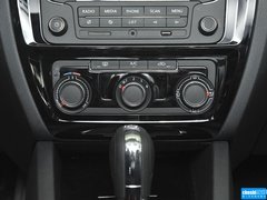 2015款 230TSI DSG 舒适型
