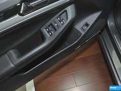 2015款 230TSI DSG 舒适型