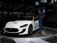 2015款 4.7L 自动 百年纪念版