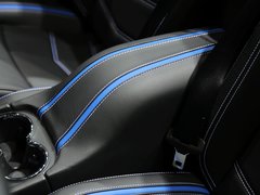 2015款 4.7L 自动 百年纪念版