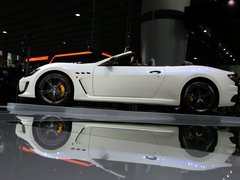 2015款 4.7L 自动 百年纪念版