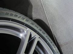 2015款 4.7L 自动 百年纪念版