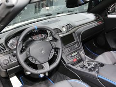 2015款 4.7L 自动 百年纪念版