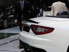 2015款 4.7L 自动 百年纪念版