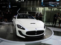 2015款 4.7L 自动 百年纪念版