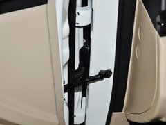 2015款 1.6L 自动 乐享型