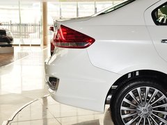 2015款 1.6L 自动 乐享型