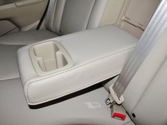 2015款 1.6L 自动 乐享型