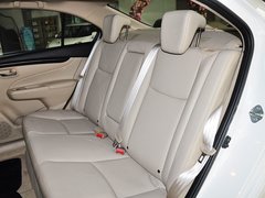 2015款 1.6L 自动 乐享型