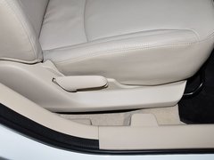 2015款 1.6L 自动 乐享型
