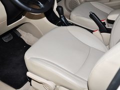 2015款 1.6L 自动 乐享型