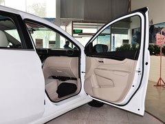 2015款 1.6L 自动 乐享型