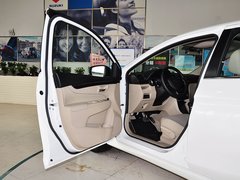 2015款 1.6L 自动 乐享型