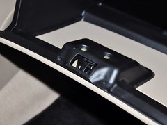 2015款 1.6L 自动 乐享型