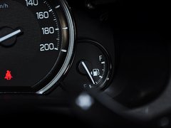 2015款 1.6L 自动 乐享型