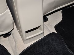 2015款 1.6L 自动 乐享型