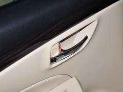 2015款 1.6L 自动 乐享型