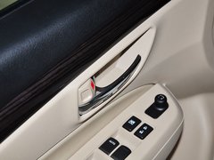 2015款 1.6L 自动 乐享型