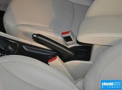 2015款 1.6L 自动 乐享型