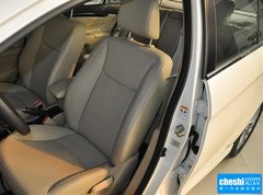 2015款 1.6L 自动 乐享型