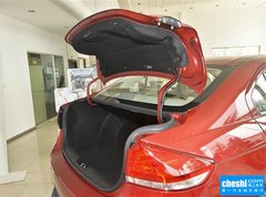 2015款 1.6L 自动 乐享型