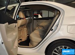 2015款 1.6L 自动 乐享型