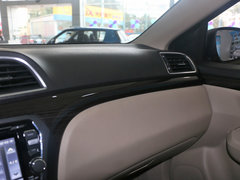 2015款 1.6L 自动 尊享型