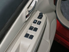 2015款 1.6L 自动 尊享型