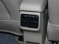 2015款 1.6L 自动 尊享型