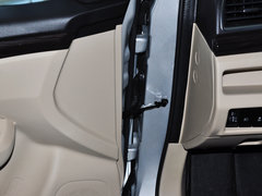 2015款 1.6L 自动 尊享型