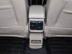 2015款 1.6L 自动 尊享型