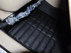 2015款 1.6L 自动 尊享型