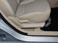 2015款 1.6L 自动 尊享型