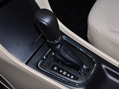 2015款 1.6L 自动 尊享型