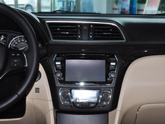 2015款 1.6L 自动 尊享型