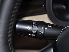 2015款 1.6L 自动 尊享型