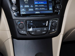 2015款 1.6L 自动 尊享型