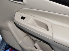 2015款 1.6L 自动 尊享型