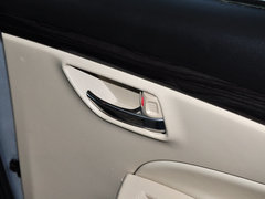 2015款 1.6L 自动 尊享型