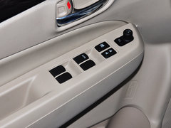 2015款 1.6L 自动 尊享型