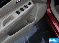 2015款 1.6L 自动 尊享型
