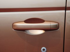 2015款 1.0L手動 標(biāo)準(zhǔn)型