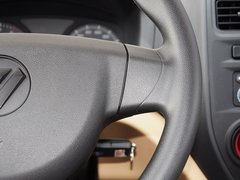 2015款 1.0L手動 標準型