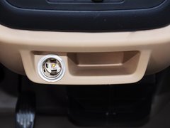 2015款 1.0L手動 標(biāo)準(zhǔn)型