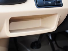2015款 1.0L手動 標(biāo)準(zhǔn)型