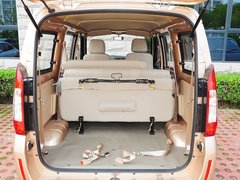 2015款 1.0L手動 標(biāo)準(zhǔn)型