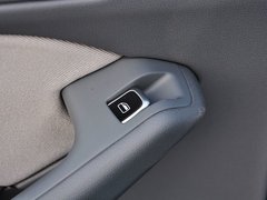 2015款 40 TFSI 进取型 5座