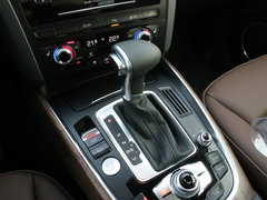 奥迪Q5 2015款 40 TFSI 舒适型 5座
